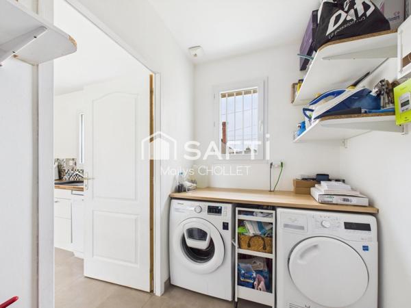 Pavillon récent avec dépendances et prestations haut de gamme