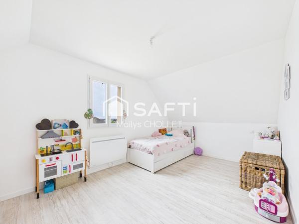 Pavillon récent avec dépendances et prestations haut de gamme