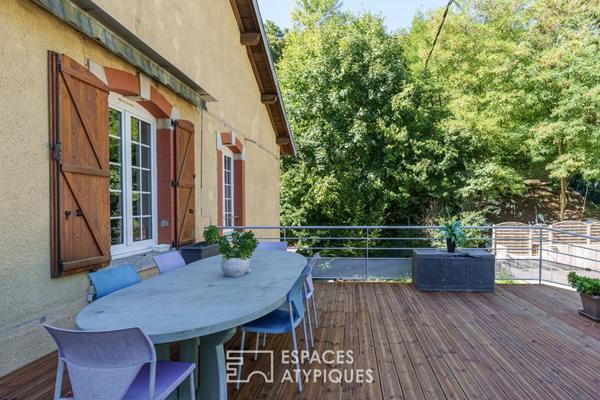 Maison de caractère au coeur de la nature et sa terrasse suspendue