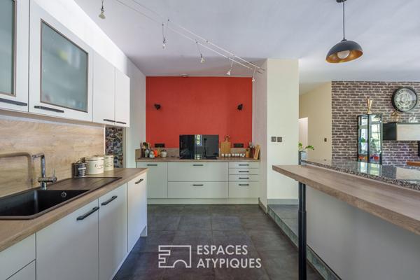 Maison de caractère au coeur de la nature et sa terrasse suspendue