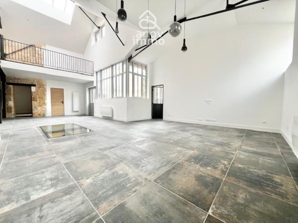 Maison
                                                                                                                                                                                                                                                                                                                        6 pièce(s)                                                                                                                                                                                                          4 chambre(s)                                                                                                                                                                                                          175  m²