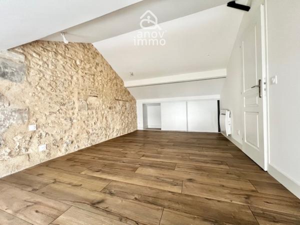 Maison
                                                                                                                                                                                                                                                                                                                        6 pièce(s)                                                                                                                                                                                                          4 chambre(s)                                                                                                                                                                                                          175  m²