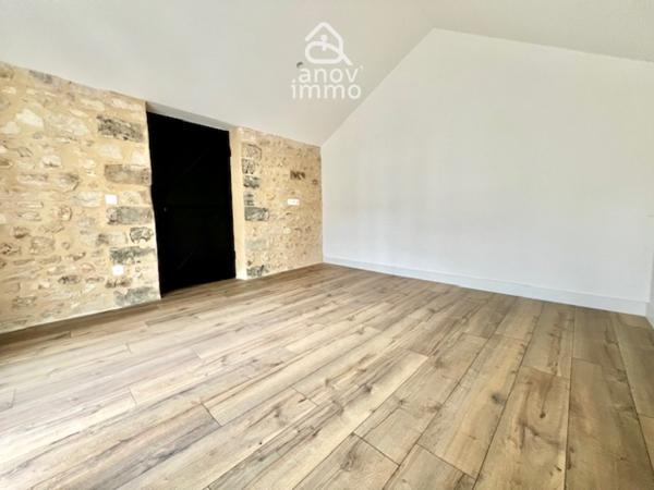 Maison
                                                                                                                                                                                                                                                                                                                        6 pièce(s)                                                                                                                                                                                                          4 chambre(s)                                                                                                                                                                                                          175  m²