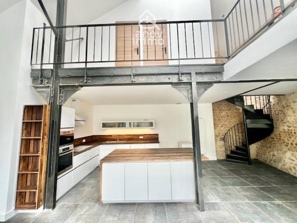 Maison
                                                                                                                                                                                                                                                                                                                        6 pièce(s)                                                                                                                                                                                                          4 chambre(s)                                                                                                                                                                                                          175  m²