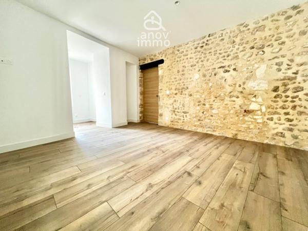 Maison
                                                                                                                                                                                                                                                                                                                        6 pièce(s)                                                                                                                                                                                                          4 chambre(s)                                                                                                                                                                                                          175  m²