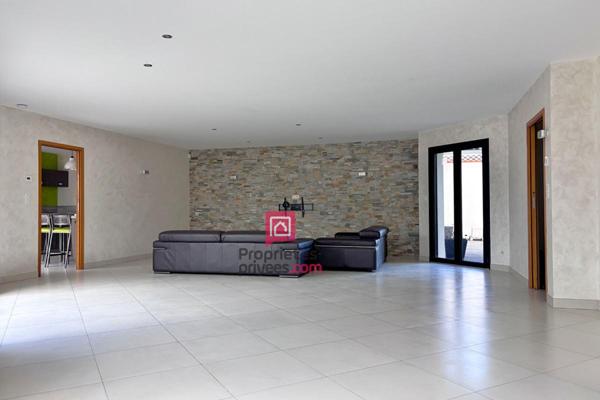 Villa  7 pièces 180 m2 avec piscine et dépendance de 80m² à saint Georges sur Allier