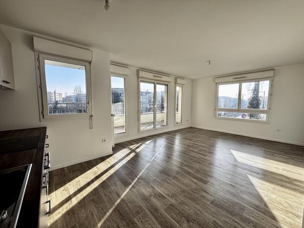 Meaux (77100) Appartement type F3 avec parking couvert et vue sur la Marne