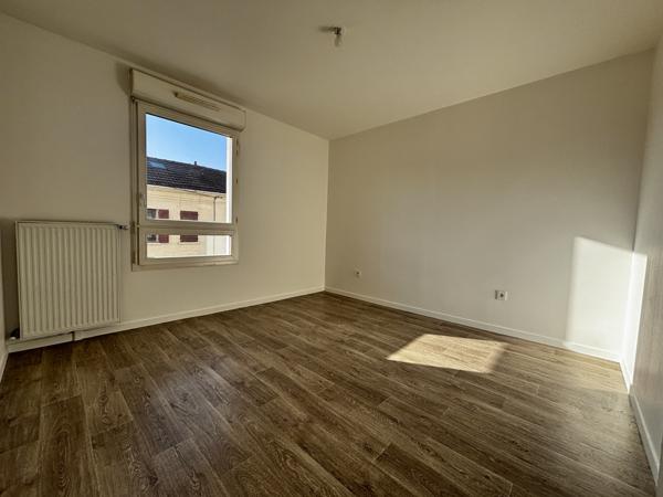 Meaux (77100) Appartement type F3 avec parking couvert et vue sur la Marne