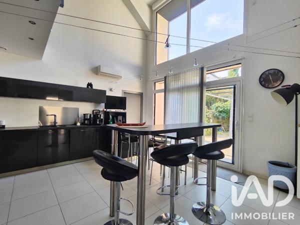 Maison à vendre 7 pièces 240 m² Saint-Amand-les-Eaux