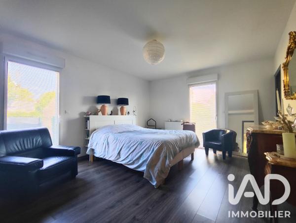 Maison à vendre 7 pièces 240 m² Saint-Amand-les-Eaux