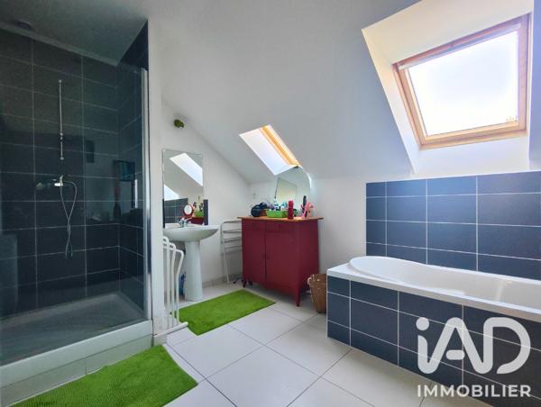 Maison à vendre 7 pièces 240 m² Saint-Amand-les-Eaux