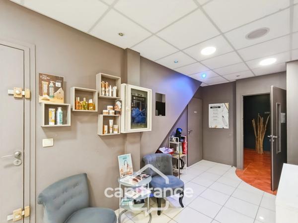 À VENDRE – Salon de coiffure & institut – murs et fonds – Villeneuve-sur-Lot (47300)