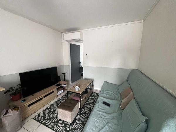 A louer - Appartement T2 avec terrasse et place de parking - Proche Scania et Hippodrome - Angers