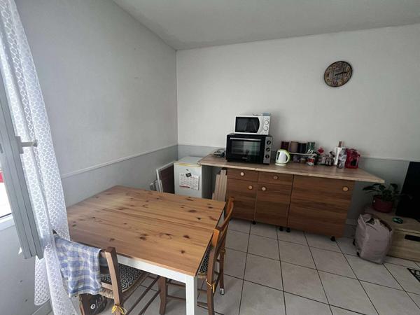 A louer - Appartement T2 avec terrasse et place de parking - Proche Scania et Hippodrome - Angers