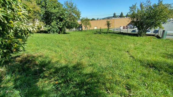 Vente Terrain 1000 m2 à Laroque-d'Olmes