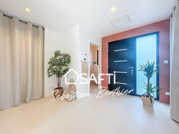 Villa design avec piscine et volumes généreux