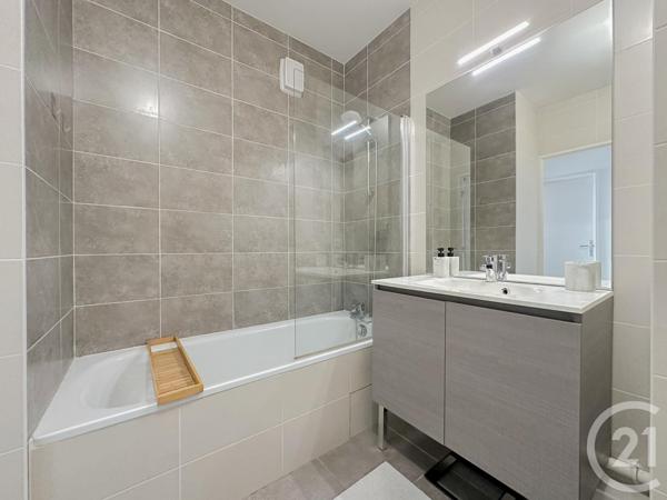 Appartement F3 à vendre  3 pièces - 55,80 m2 LYON - 69009