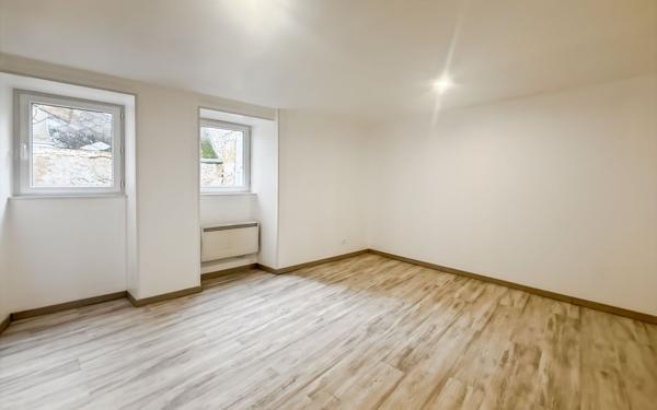 Maison à vendre    5 pièces •  Janville