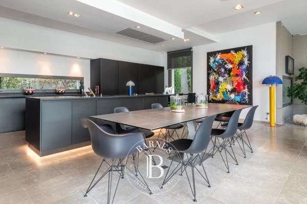 Saint-Cyr-au-Mont-d'Or, Maison 4 Chambres -  293 m² à vendre