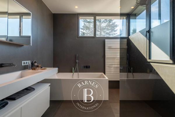 Saint-Cyr-au-Mont-d'Or, Maison 4 Chambres -  293 m² à vendre