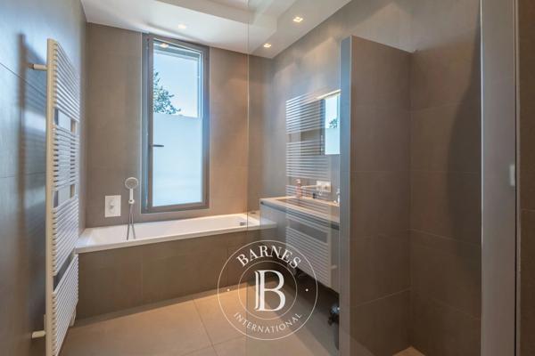 Saint-Cyr-au-Mont-d'Or, Maison 4 Chambres -  293 m² à vendre