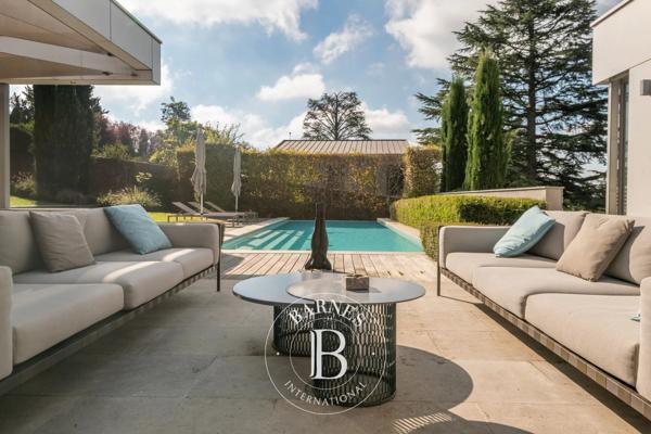 Saint-Cyr-au-Mont-d'Or, Maison 4 Chambres -  293 m² à vendre