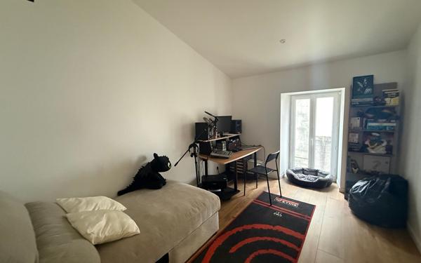 Immeuble à vendre    6 pièces •  Cozes