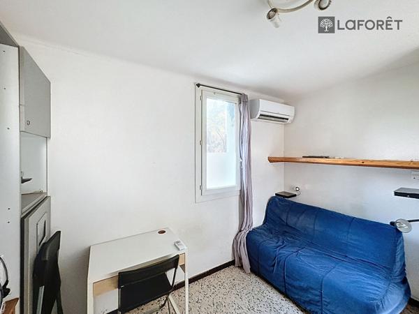 Location appartement Salon-de-Provence - 1 pièce(s) - 17 m² - 370 €/mois