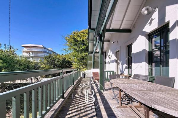 Arcachon, Villa  271 m² à vendre