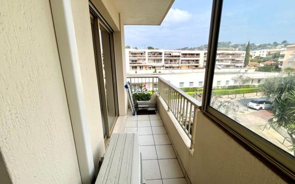 Appartement à vendre    3 pièces • 75 m2 Le Cannet