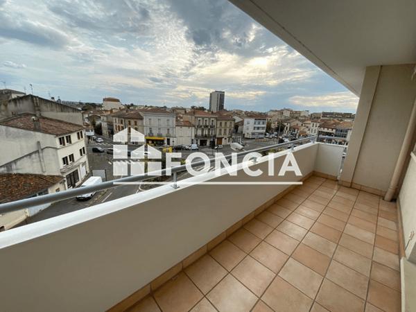 Location Appartement 2 pièces 49.22 m² - 2 BIS PLACE PELLETAN Agen 47000