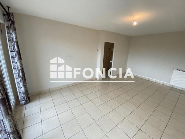 Location Appartement 2 pièces 49.22 m² - 2 BIS PLACE PELLETAN Agen 47000