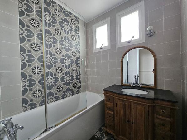 Maison à vendre La Couronne 16400 5 pièce(s) 116 m2