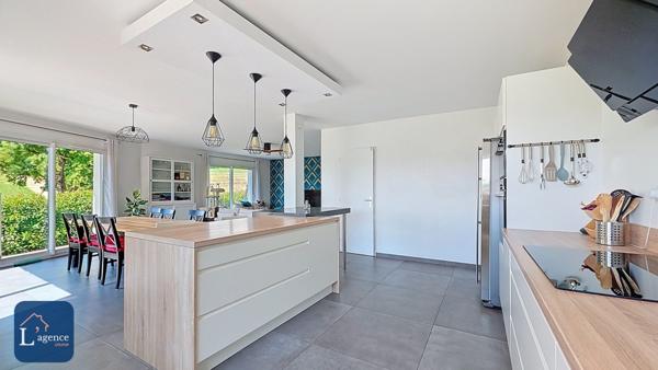 Maison T5 2017 242m² Dpe A & A Pac Garage Sous-Sol Terrasse Jardin