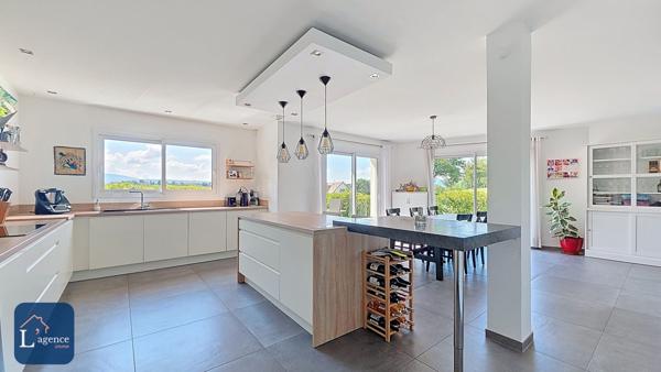 Maison T5 2017 242m² Dpe A & A Pac Garage Sous-Sol Terrasse Jardin