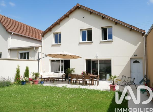 Maison à vendre 6 pièces 149 m² Saint-Brice-sous-Forêt