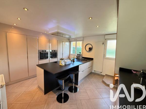 Maison à vendre 6 pièces 149 m² Saint-Brice-sous-Forêt