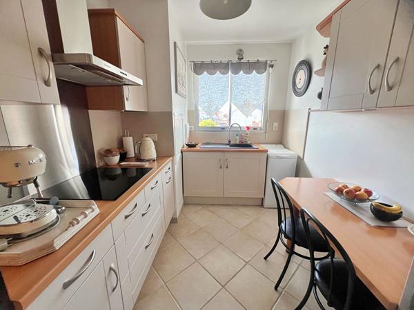 Appartement 3 pièces en parfait état quartier Mairie