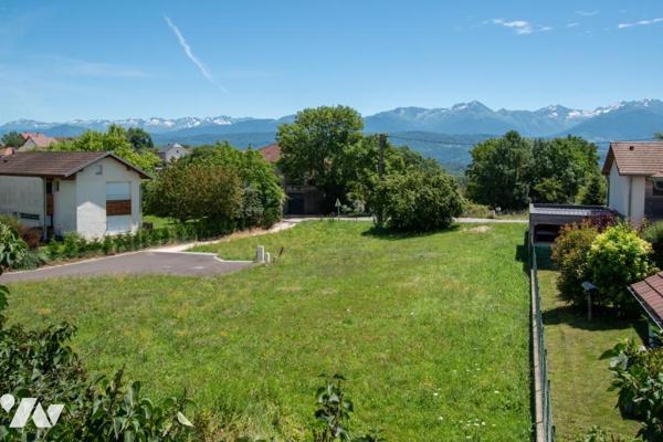 TERRAIN PLAT VIABILISE AUX MARCHES