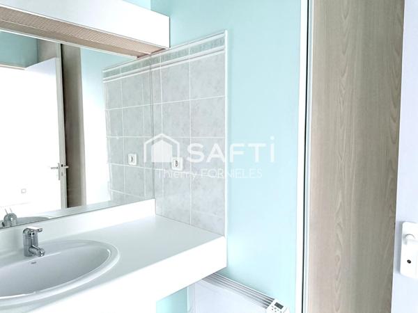 Logement, balcon, ascenseur, parking sécurisée,cave!