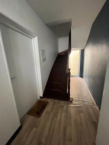 Thouars (79100) ref 93471 THOUARS Proche centre immeuble composé de 3 appartements loués