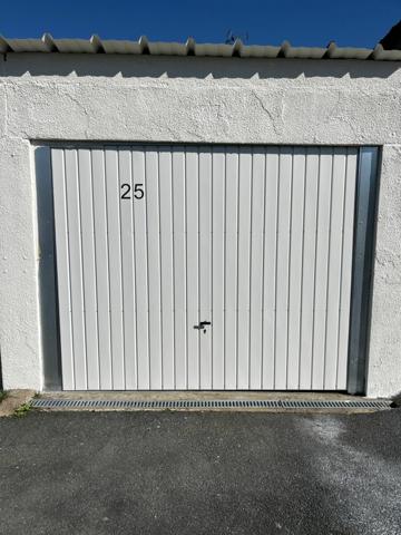 Stationnement à louer    15 m2 Chinon