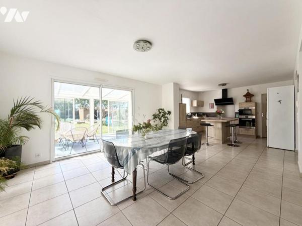 Maison familiale - Récente avec de beaux espaces - PORNIC