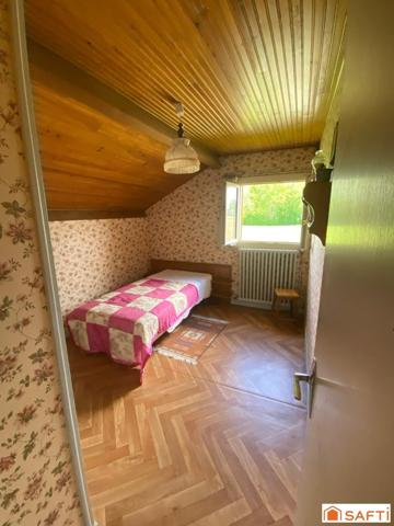 Maison situer dans village a 2h de Paris , commune très agréable.