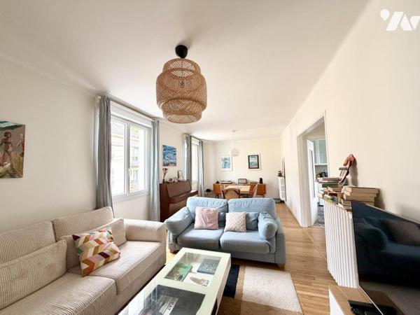A VENDRE - SAINT-NAZAIRE Maison dans le Centre-ville avec garage et terrasse