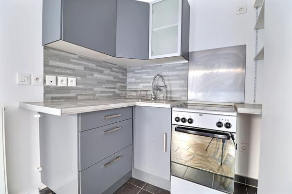 Appartement Aubervilliers 1 pièce(s) 31 m2