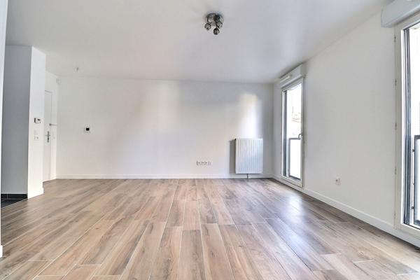 Appartement Aubervilliers 1 pièce(s) 31 m2