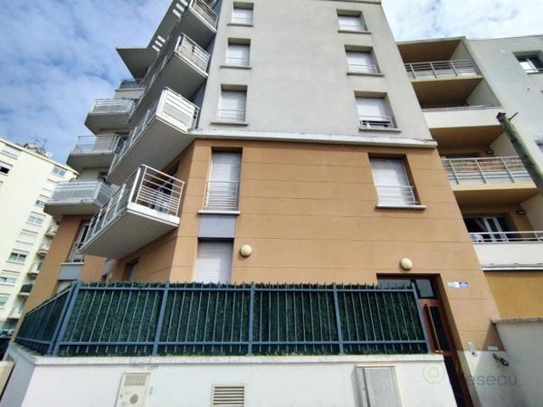 Maison à LE BOURGET (93350)