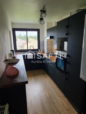 Pessac Le Bourghail, Je vous présente ce bel appartement de 3 pièces rénové sans vis à vis et au dernier étage