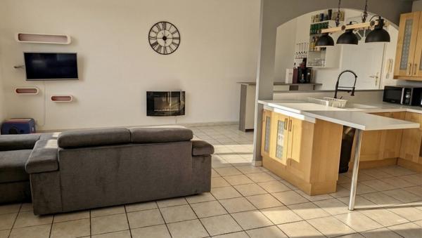 Appartement à vendre |  Saint-Clair-de-la-Tour |  2 pièces | 65 m²